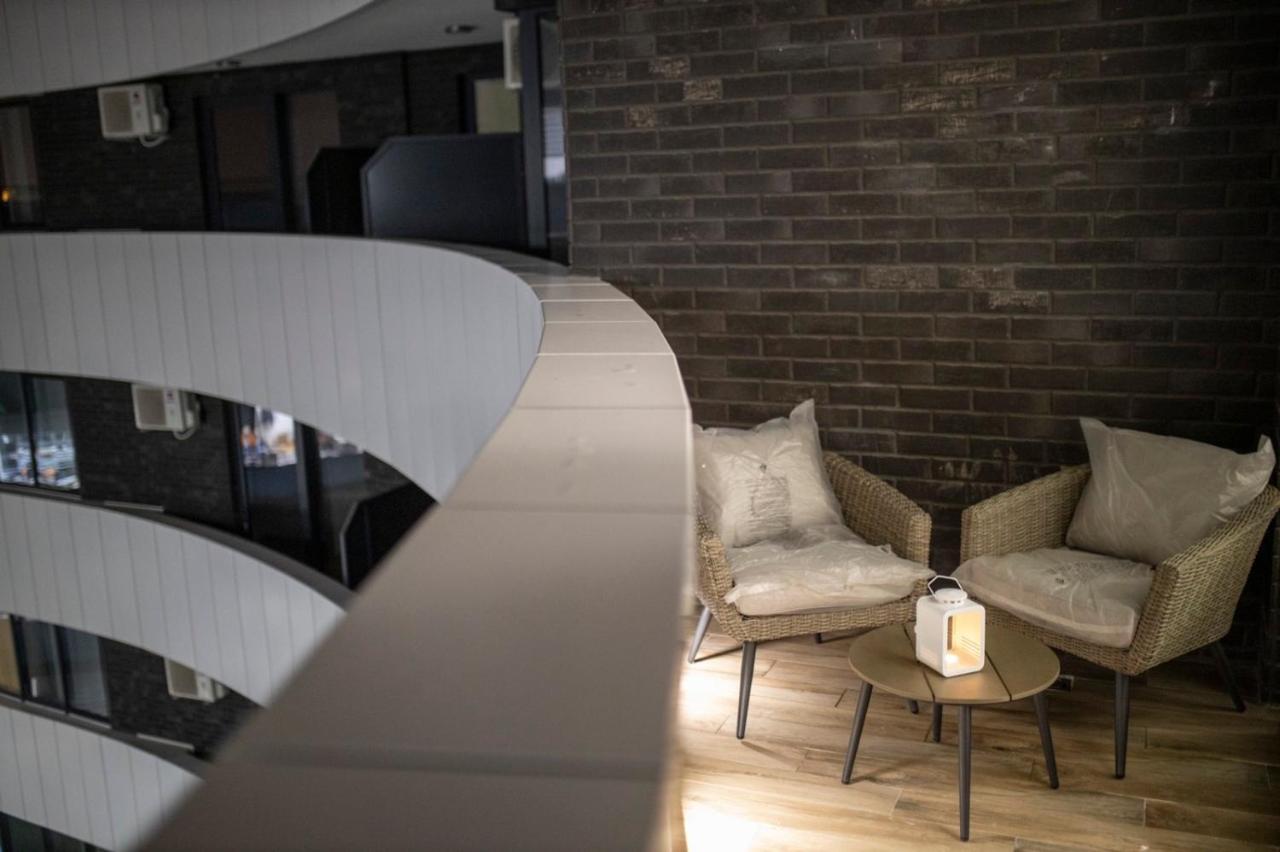 Pupin Palace Apartments ノヴィ・サド エクステリア 写真